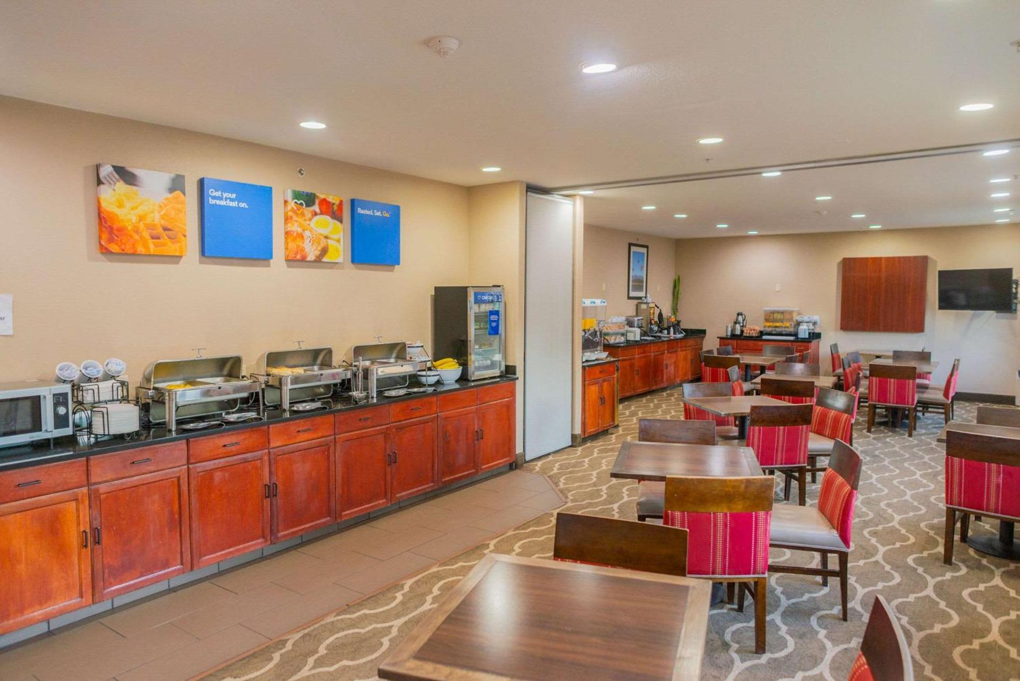 Comfort Inn North - Air Force Academy Area Колорадо-Спрингс Экстерьер фото