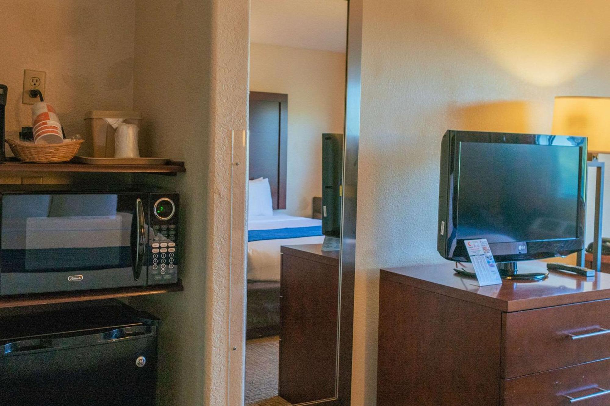 Comfort Inn North - Air Force Academy Area Колорадо-Спрингс Экстерьер фото