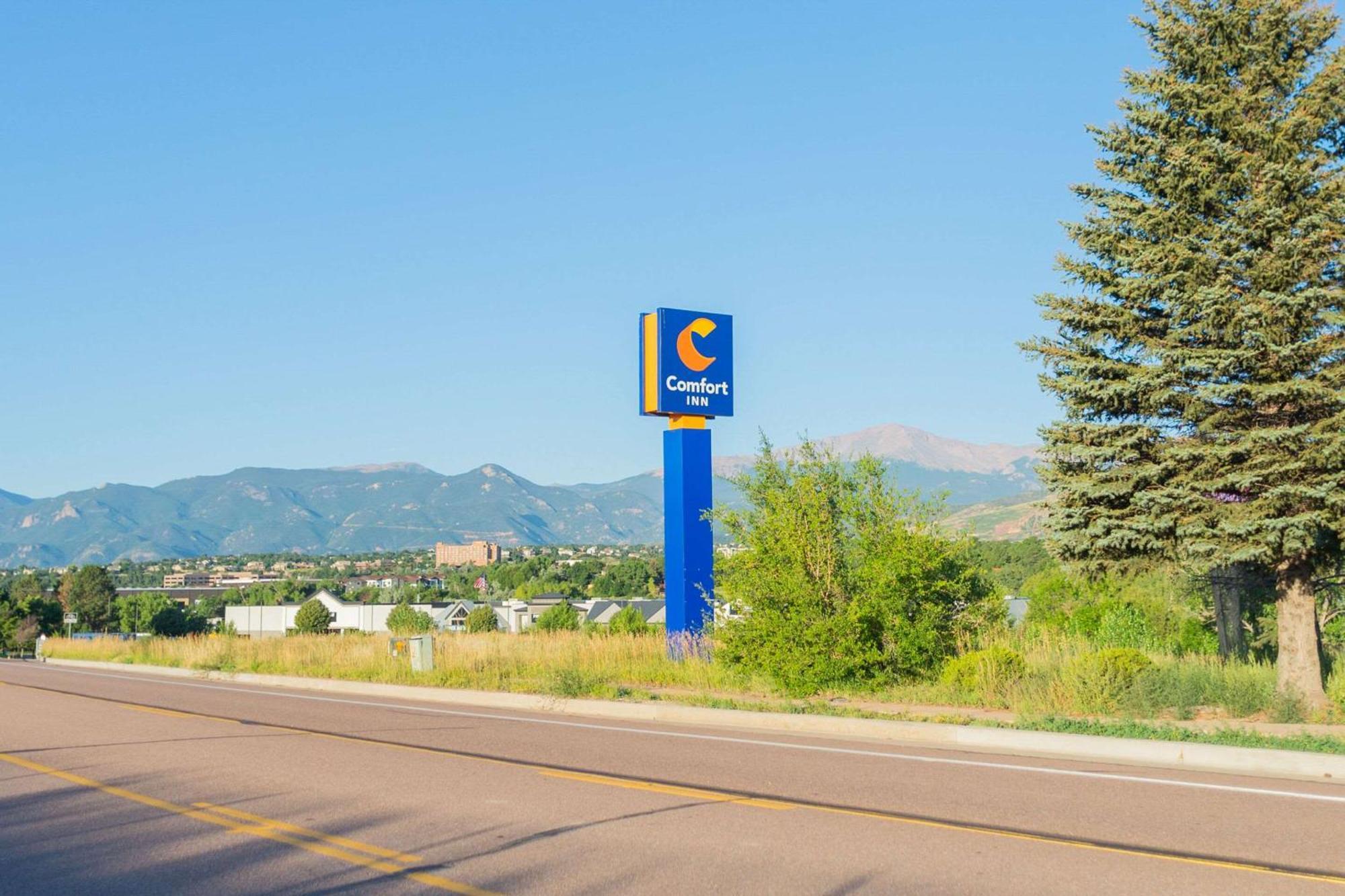 Comfort Inn North - Air Force Academy Area Колорадо-Спрингс Экстерьер фото