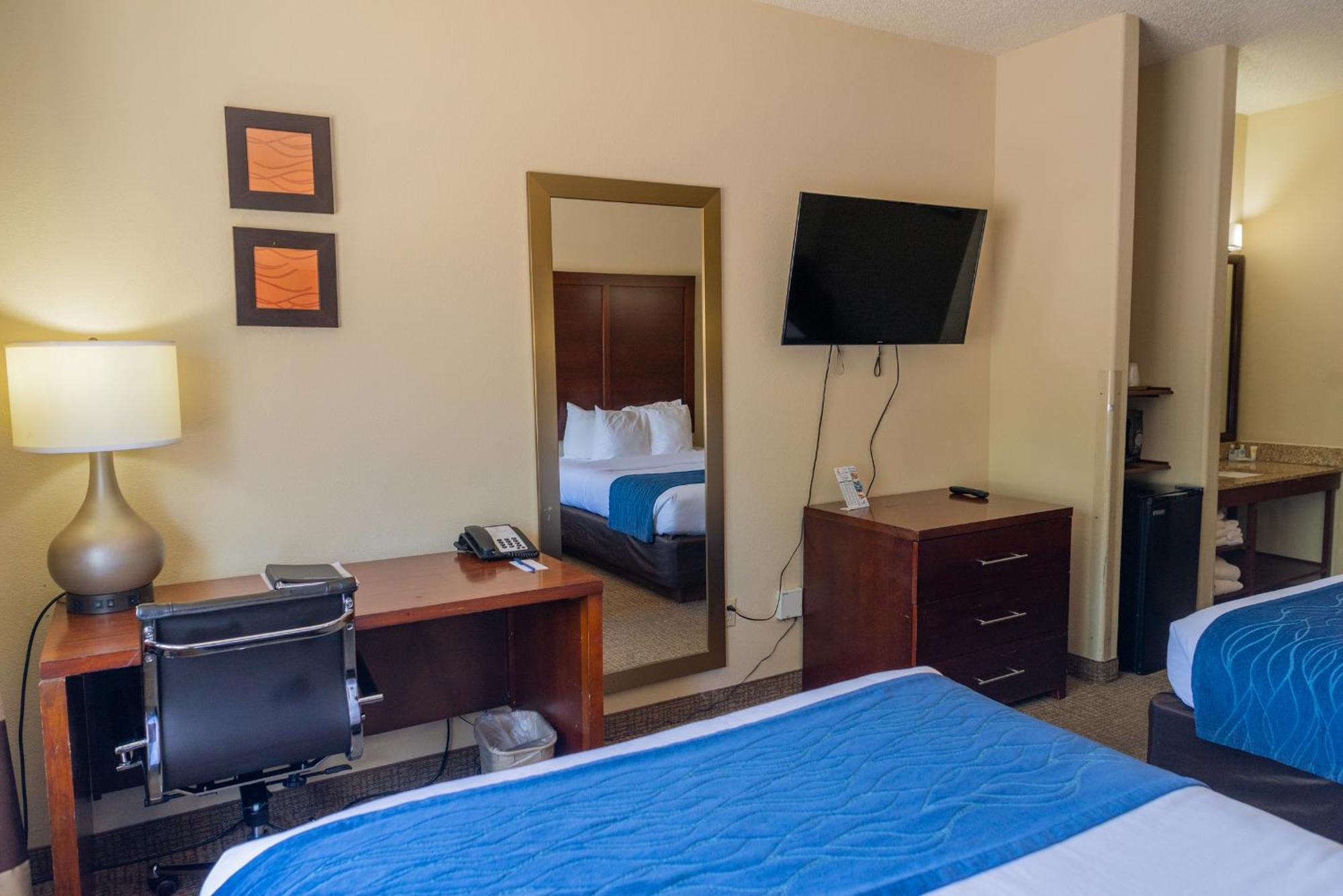 Comfort Inn North - Air Force Academy Area Колорадо-Спрингс Экстерьер фото